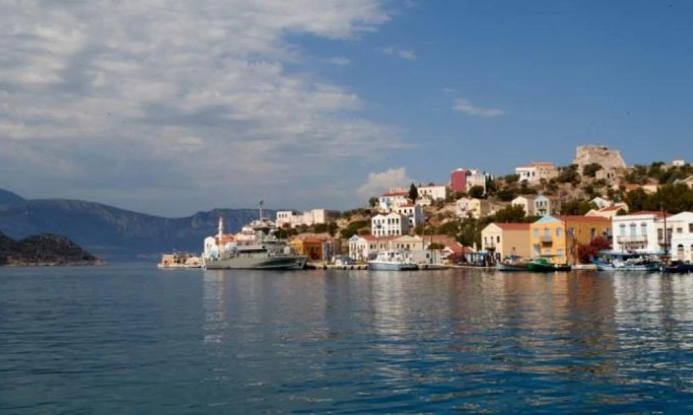 Οπλίτες με πτυχίο ιατρικής παίρνουν μετάθεση για Κουφονήσια, Καστελόριζο, Γαύδο και Οθωνούς